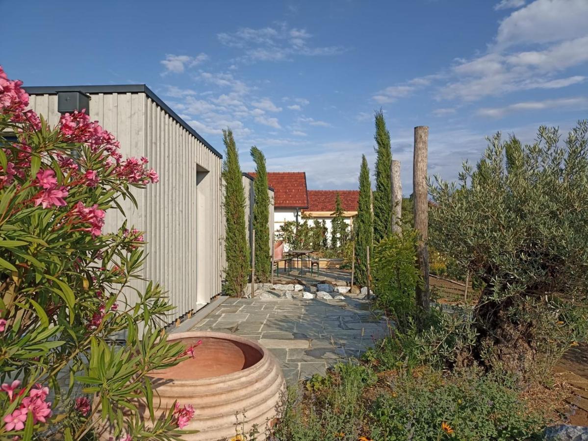 Kittenberger Chalets Am Gartensee Schiltern bei Langenlois Экстерьер фото